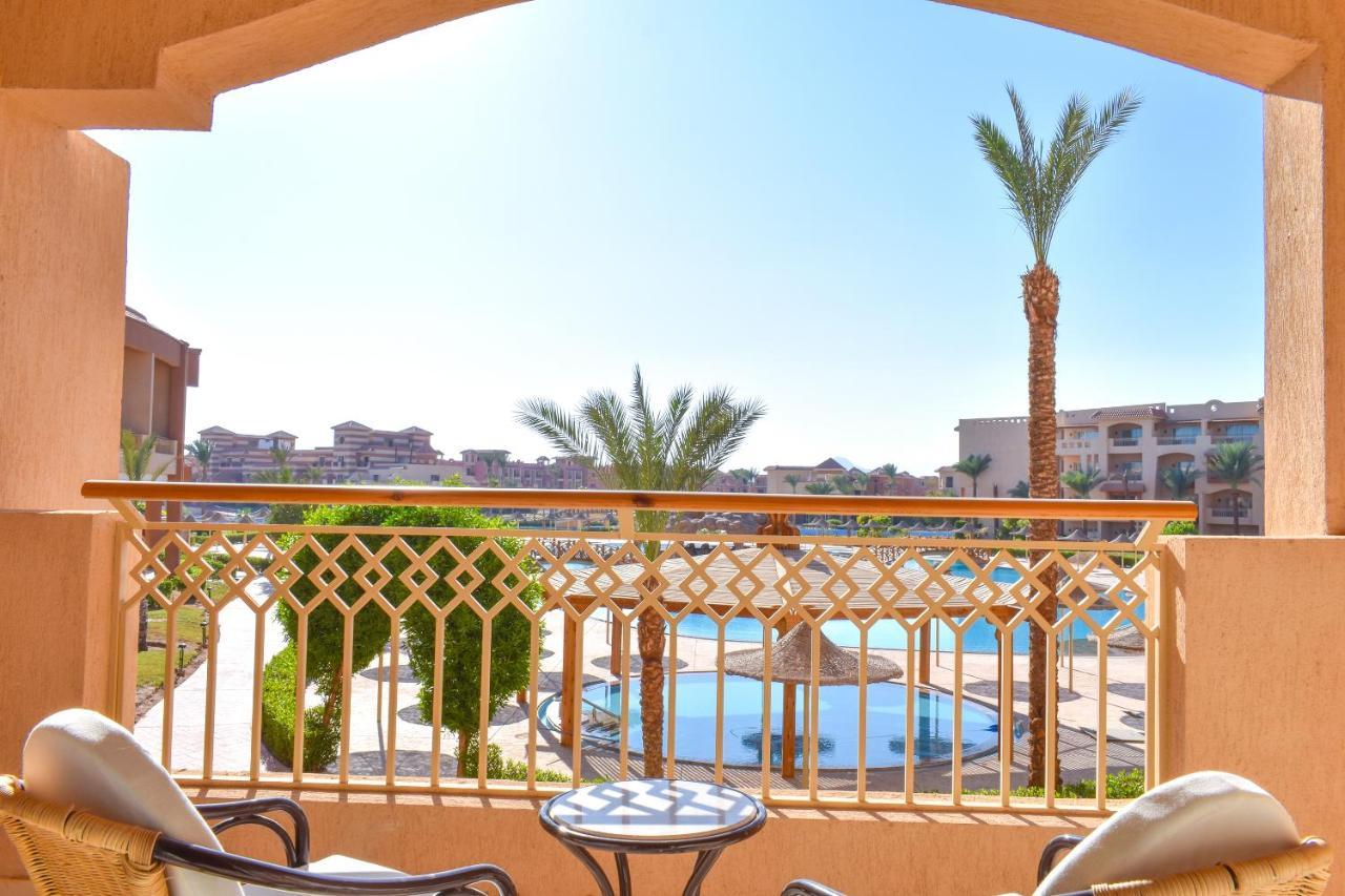 Deluxe Pool view room access to Aqua Park