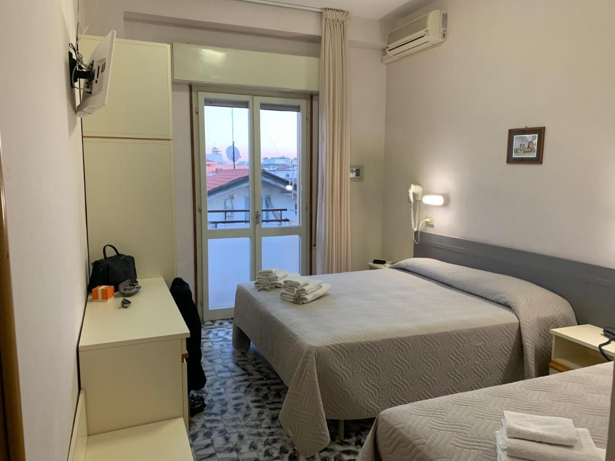 Triple Room with Balcony,972730915:JPEG