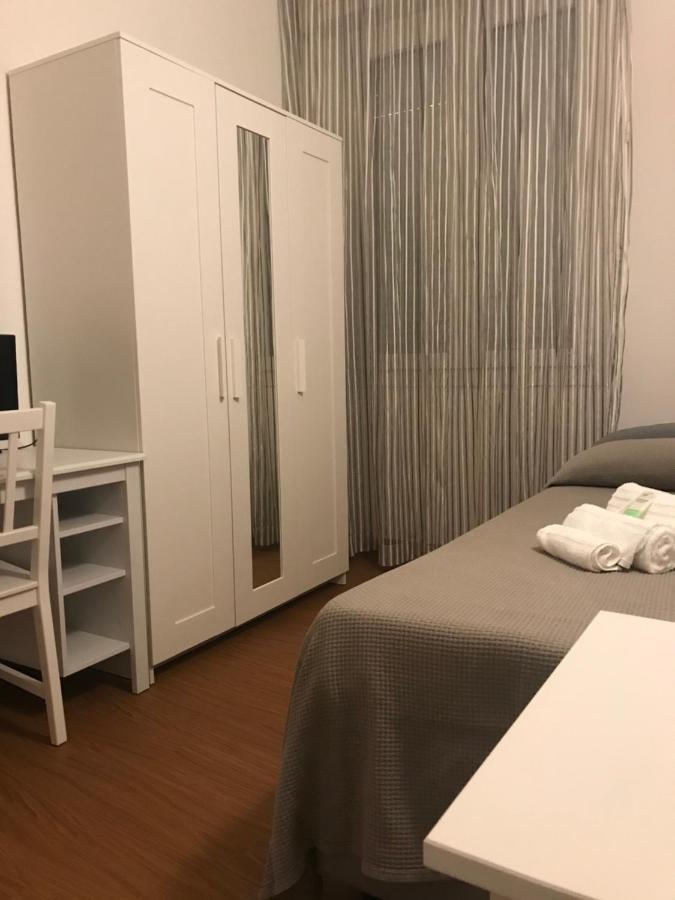 Small Single Room,983754055:JPEG