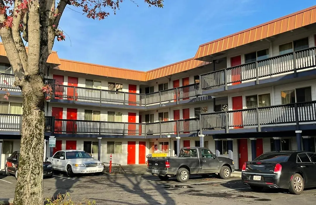 Portland Inn-1