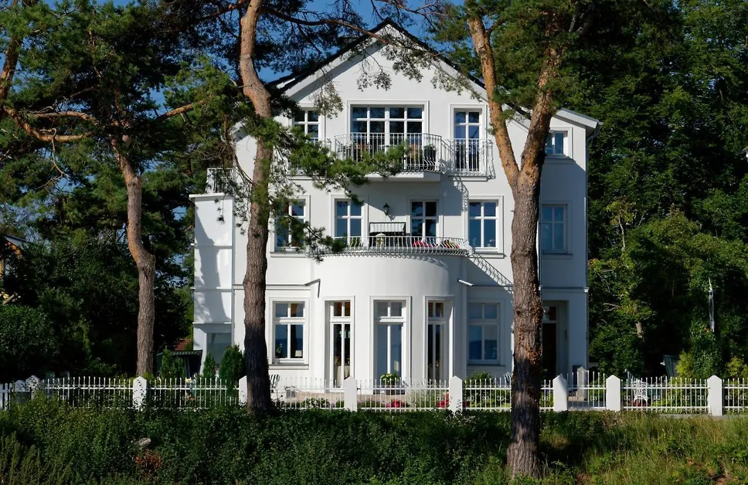 Villa Desny-1