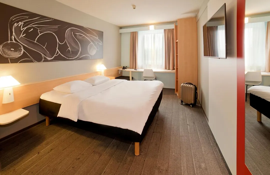 Ibis Jena City-1