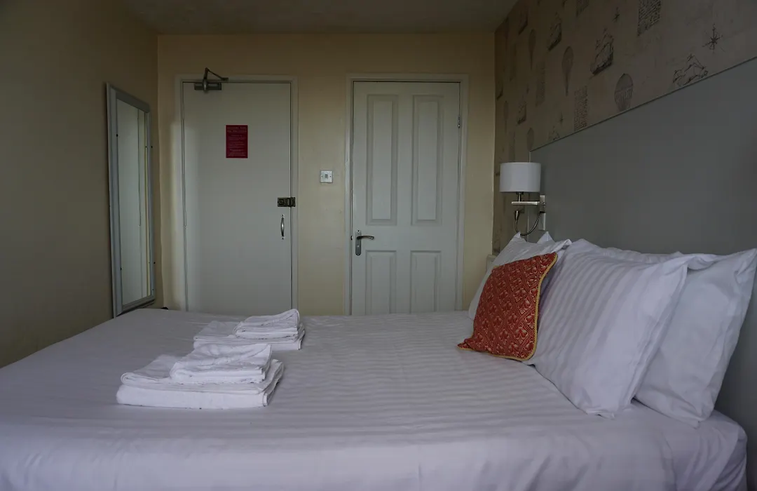 Alexandra Hotel-1