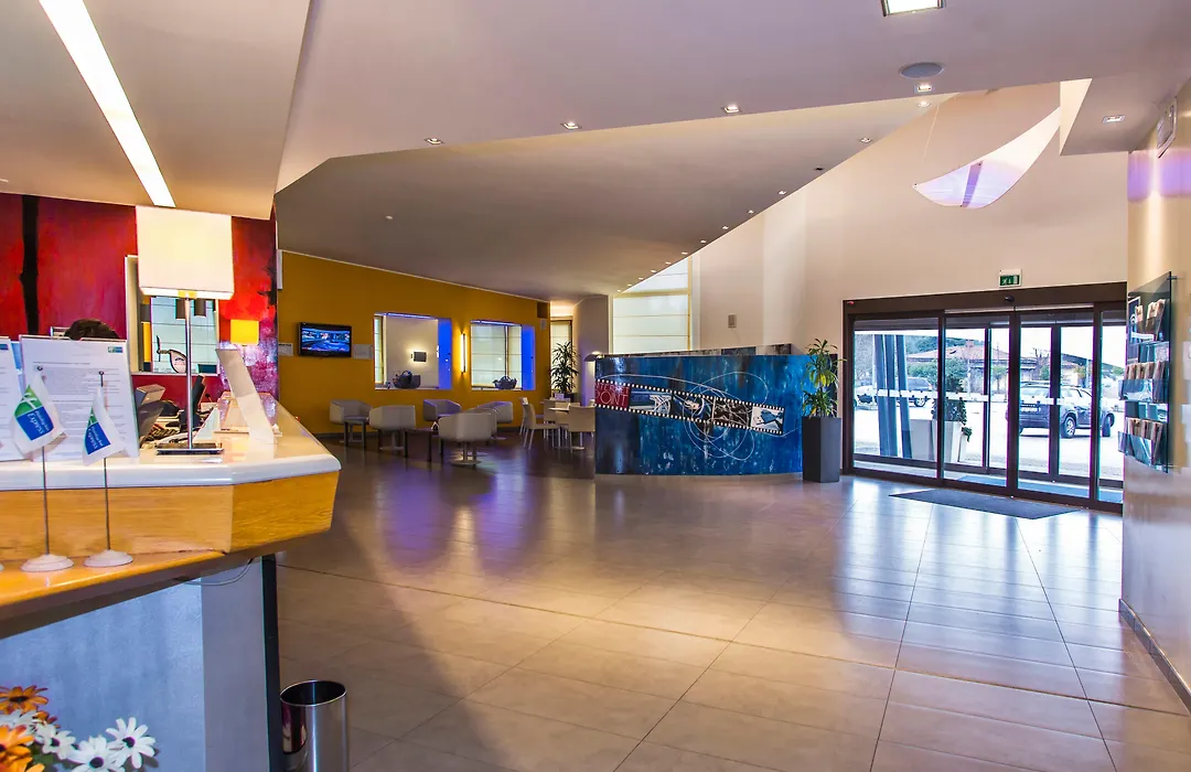Holiday Inn Express Milan-Malpensa Airport By Ihg-1