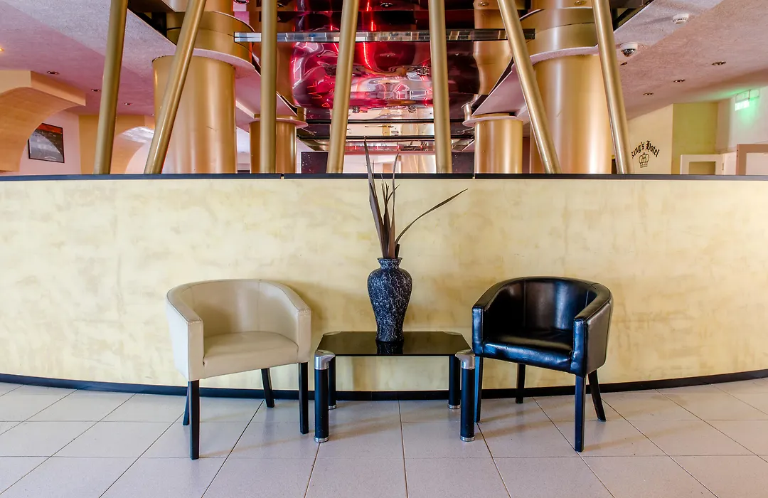 King'S Hotel-1