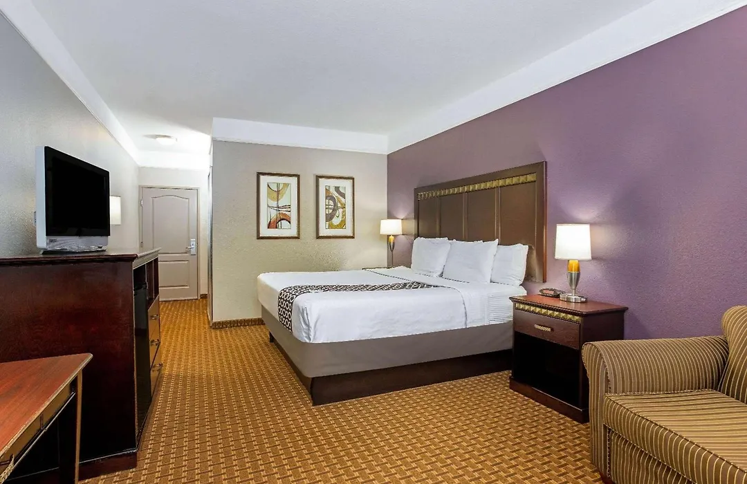 La Quinta By Wyndham Cleburne-1