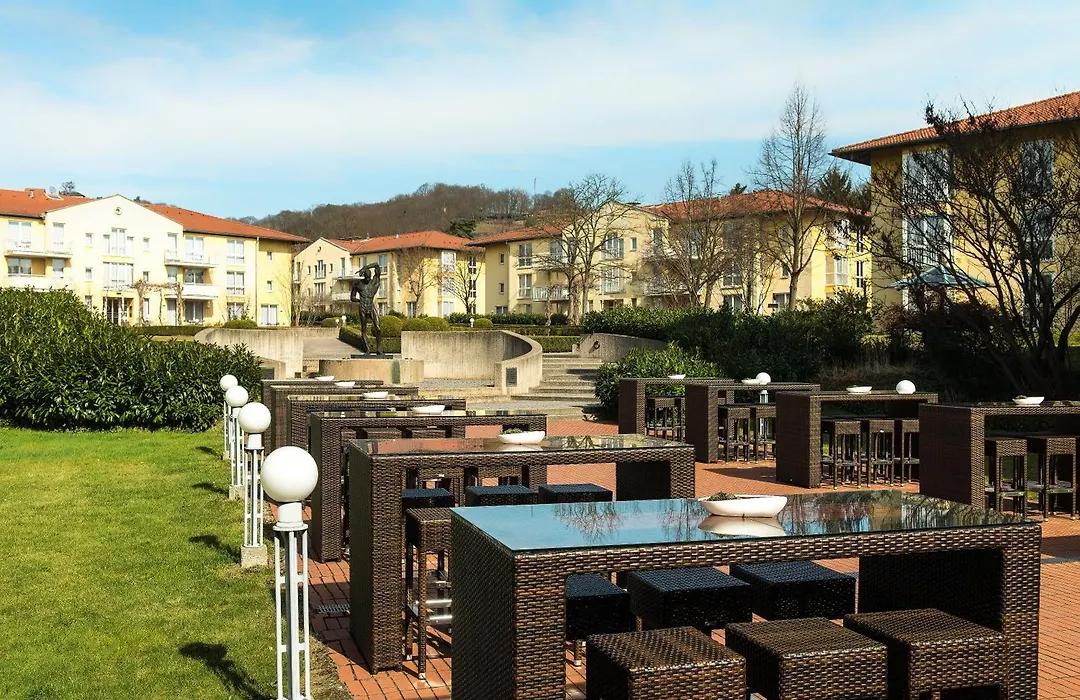 Radisson Blu Park Hotel & Conference Centre-1