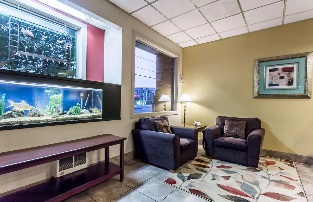Days Inn By Wyndham Eugene Downtown/University-1