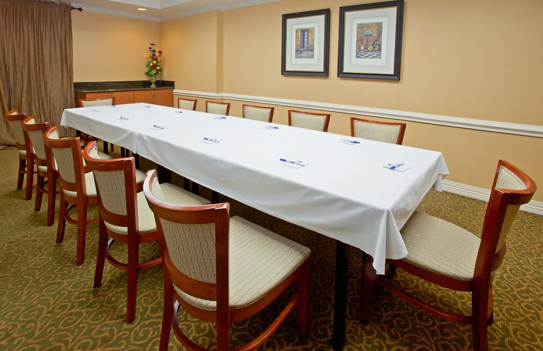 Best Western Plus Sugar Land-Stafford-1