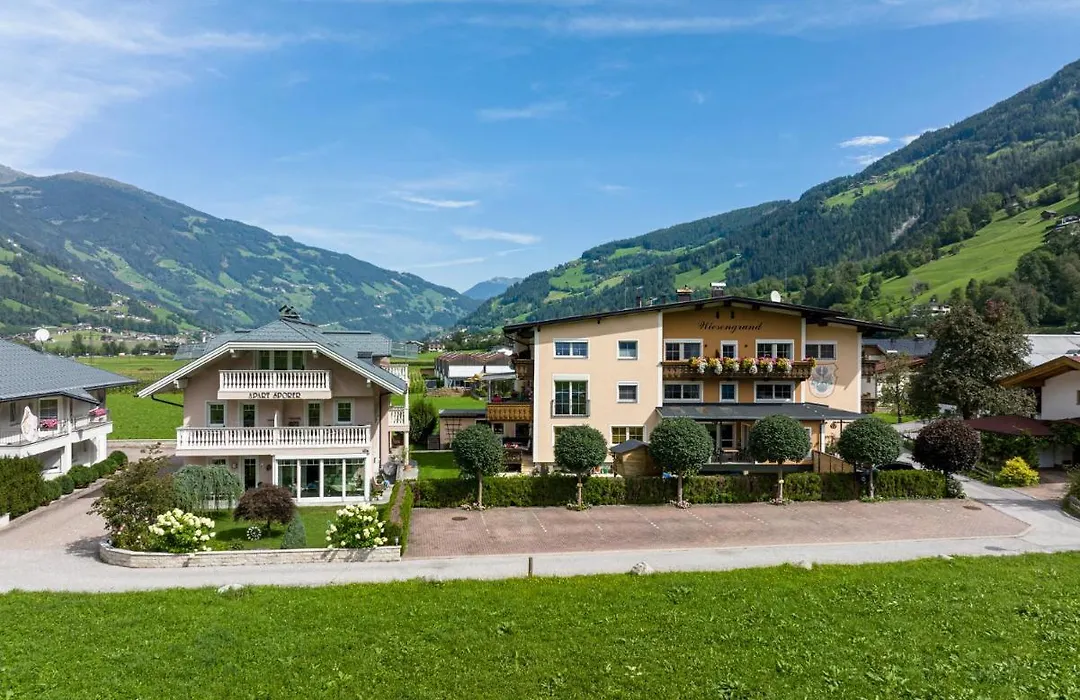 Gaestehaus Wiesengrund & Apart Sporer-1