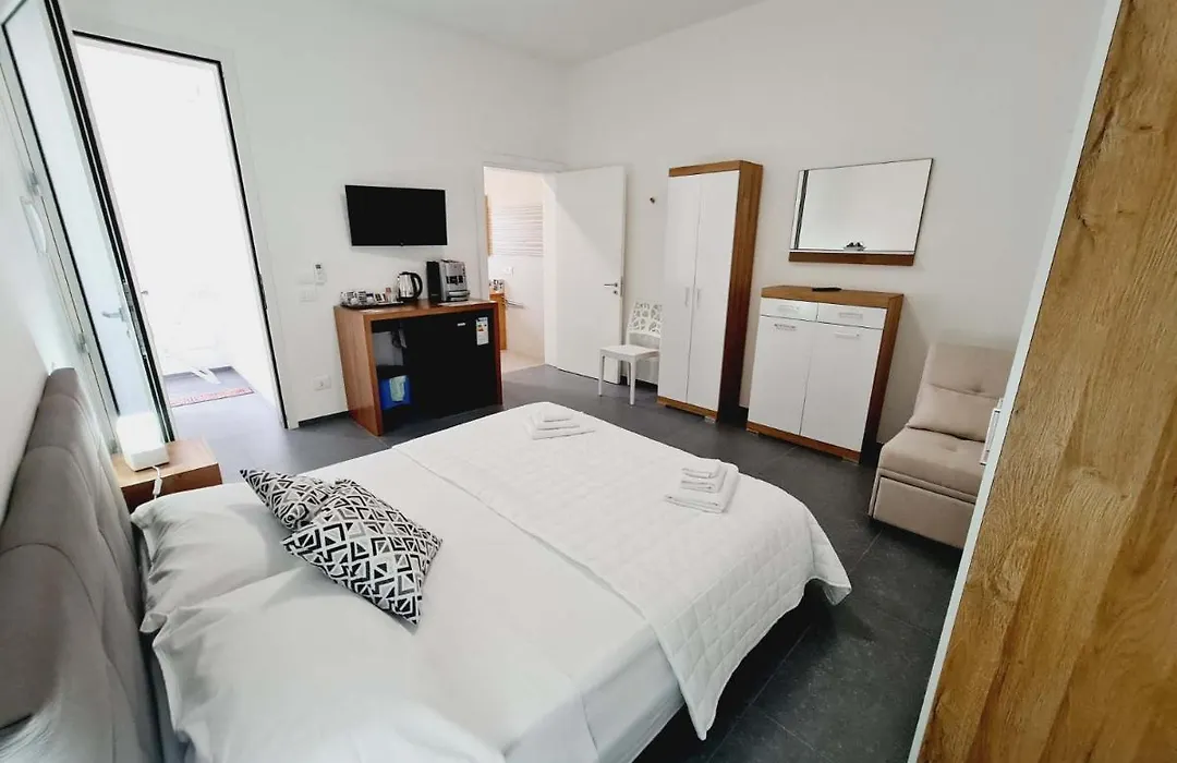 Medusa Room Apartment-1