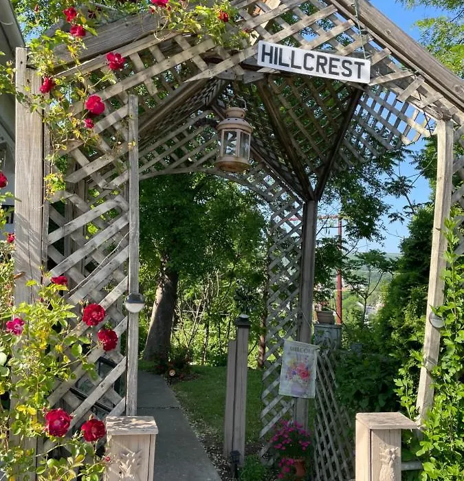 Hillcrest Bed And Breakfast-1
