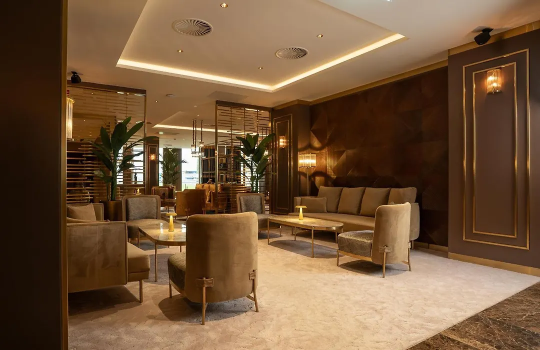 Art Hotel Rotterdam-Fully Renovated-1