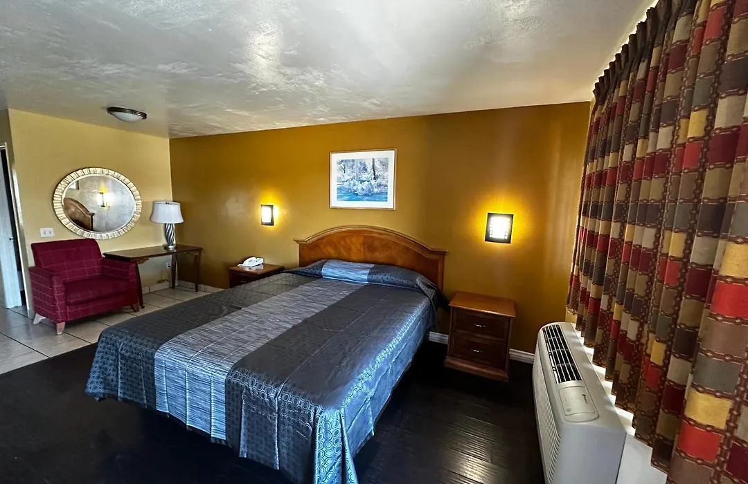 Sunpark Inn & Suites-1