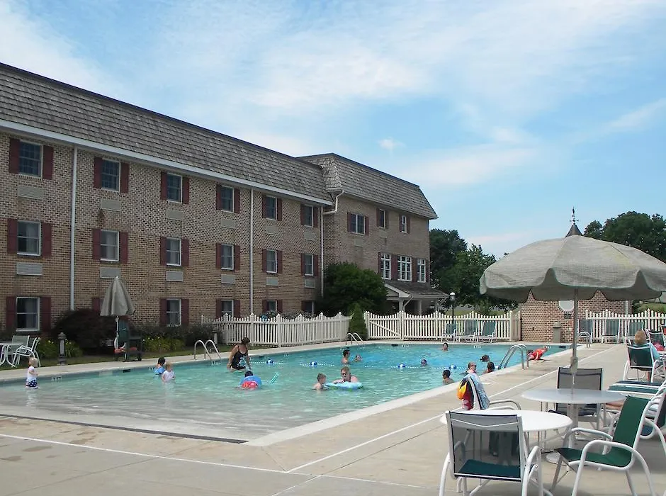 Bird-In-Hand Family Inn-1