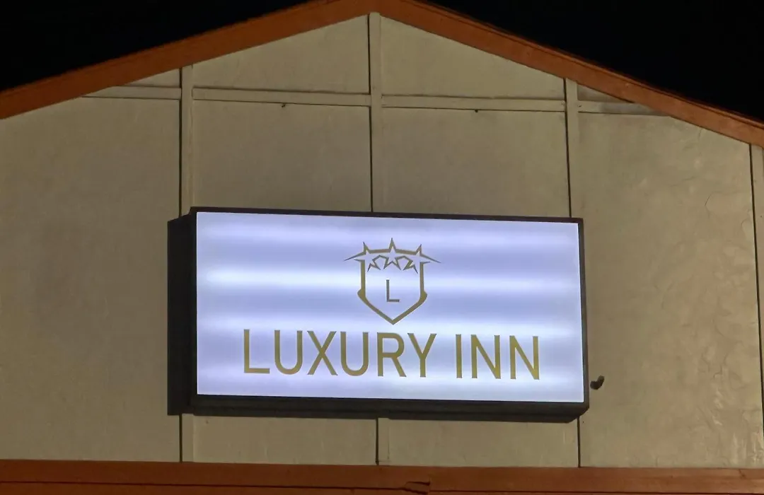Luxury Inn-1
