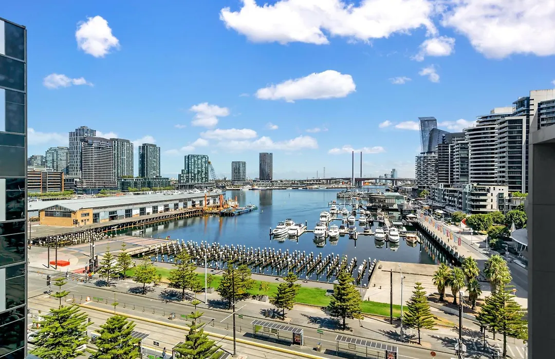 City Harbour Apartments-1