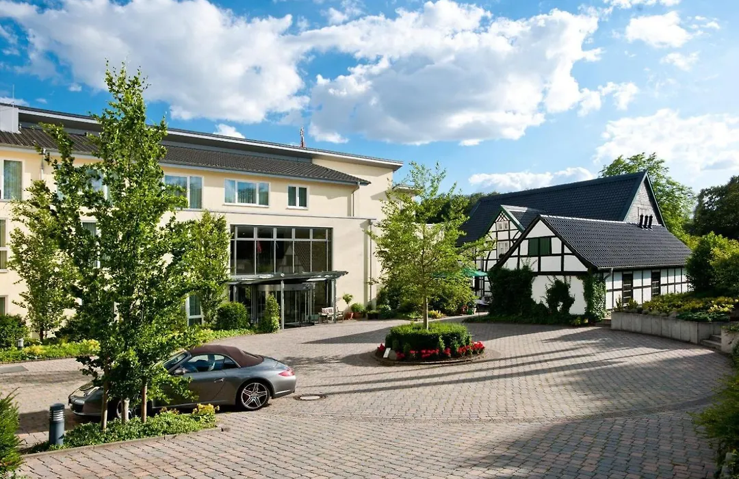 Ramada By Wyndham Duesseldorf Ratingen-1