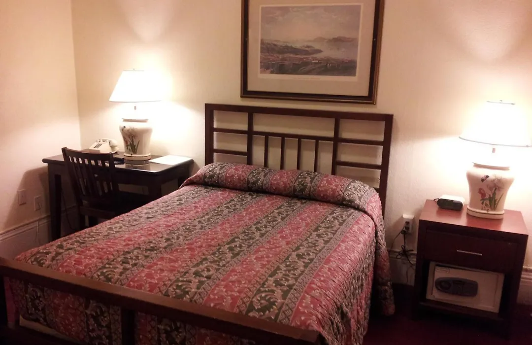 Grant Hotel-1