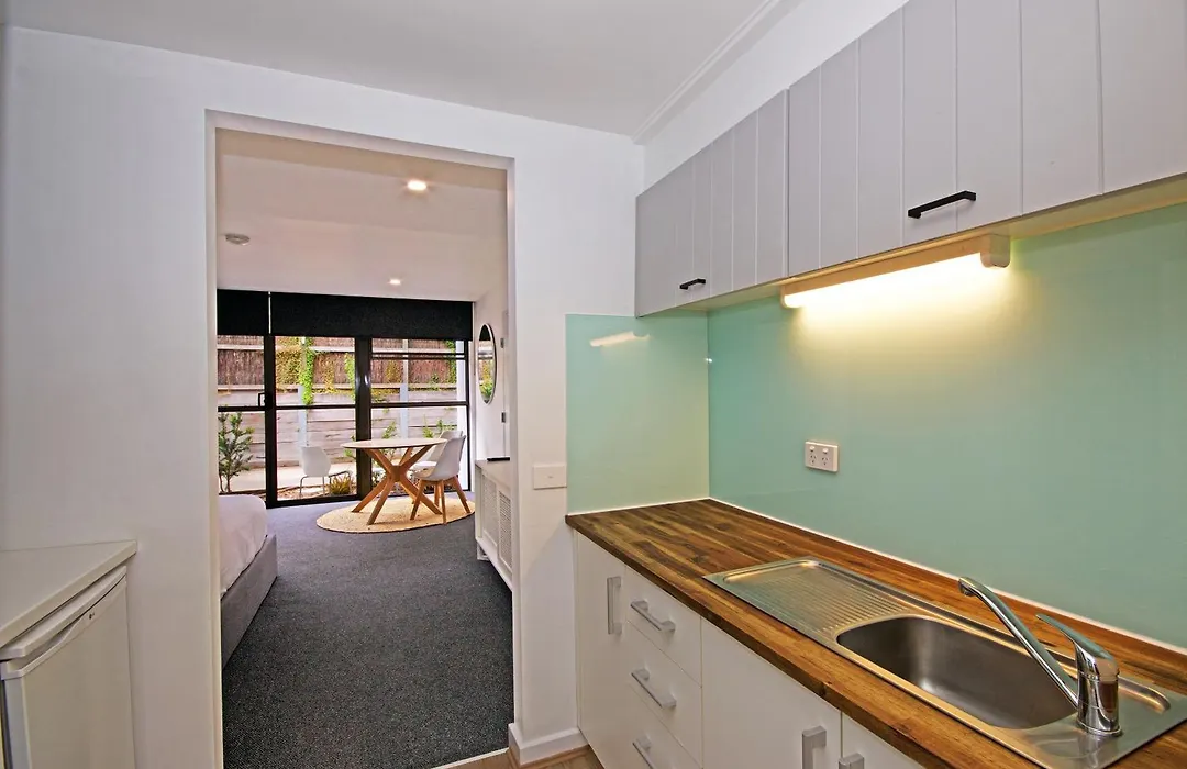 Lorne Bay View Motel-1