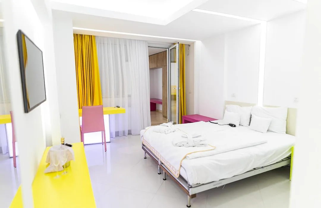 Christina Hotel-1