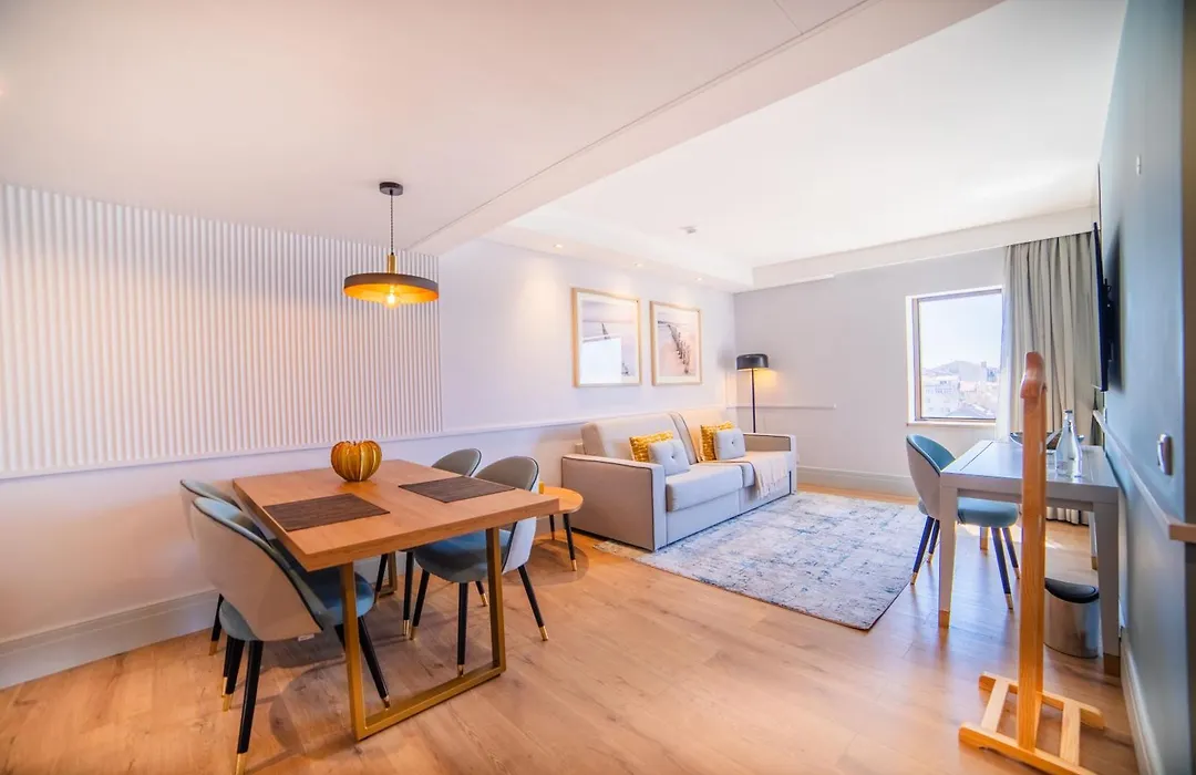 Vip Executive Suites Do Marques Hotel-1