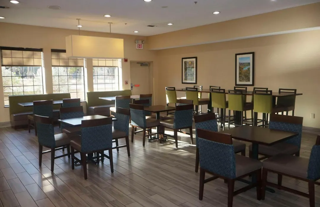 Comfort Inn & Suites Burnet-1