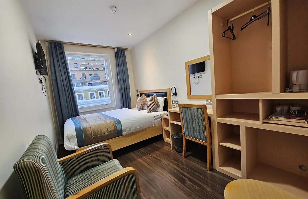 Cromwell Hotel-1