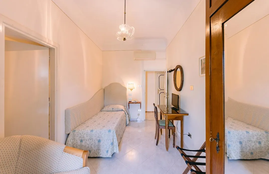 Hotel Toro-1