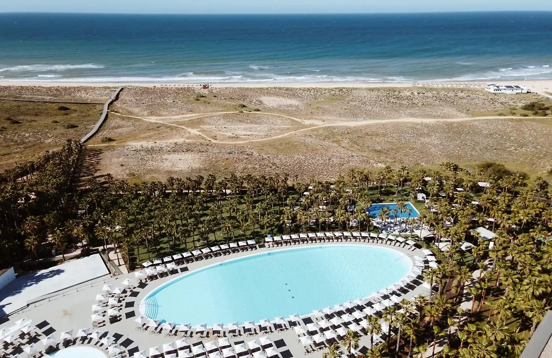 Wine & Books By The Sea, Algarve Resort-1