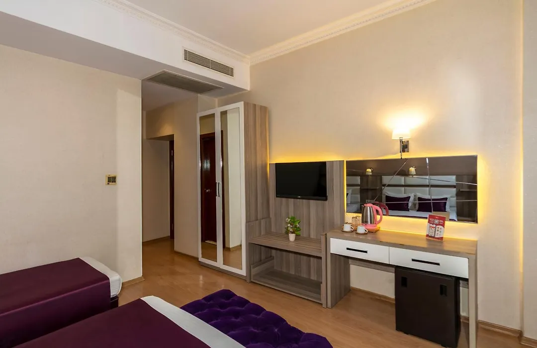 Nil Hotel Istanbul City Center-1