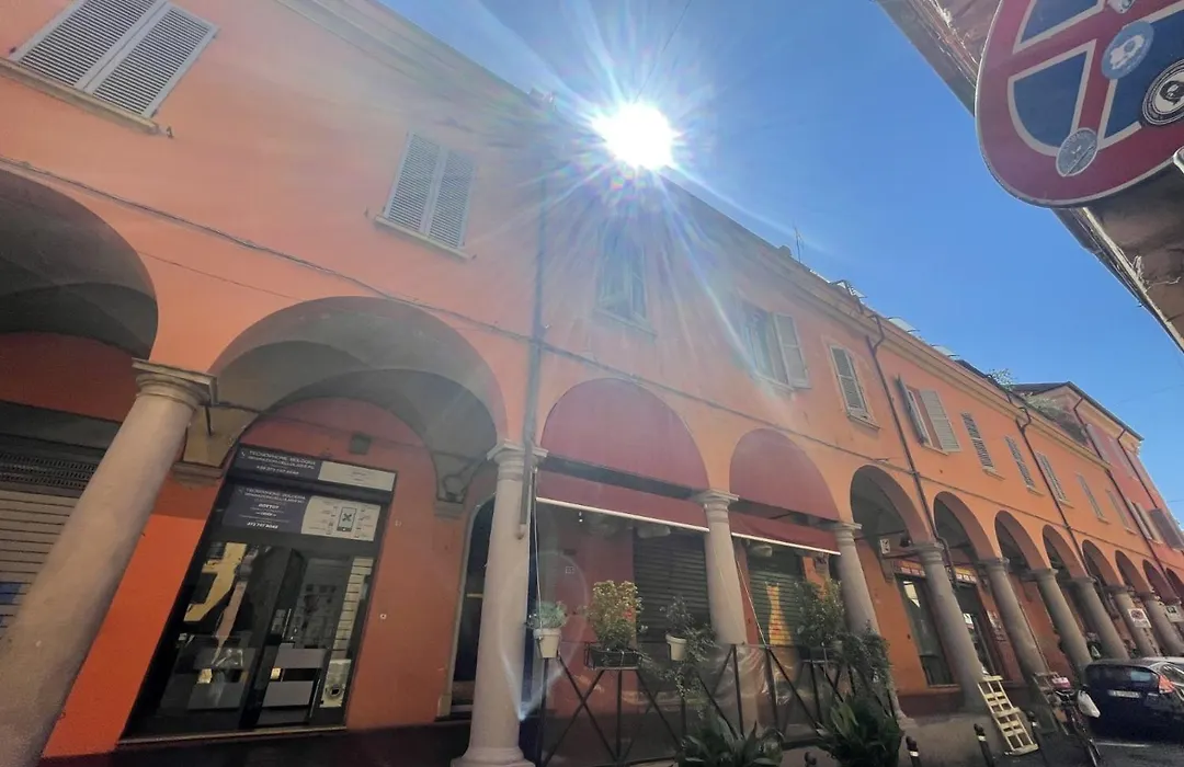 Magnolia Italian Hostings-1
