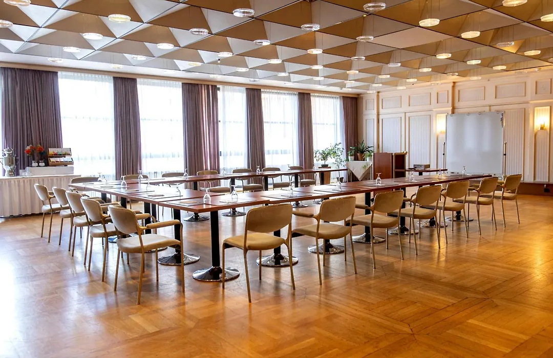 Hotel Pelikan-1