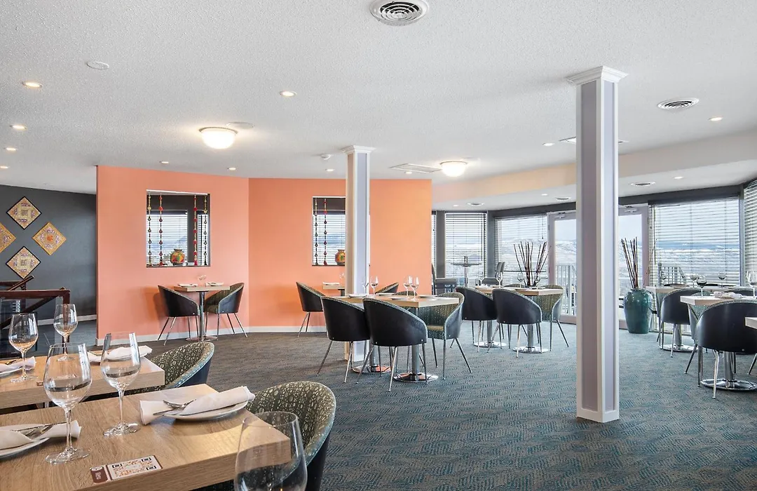 Ramada By Wyndham Kamloops-1