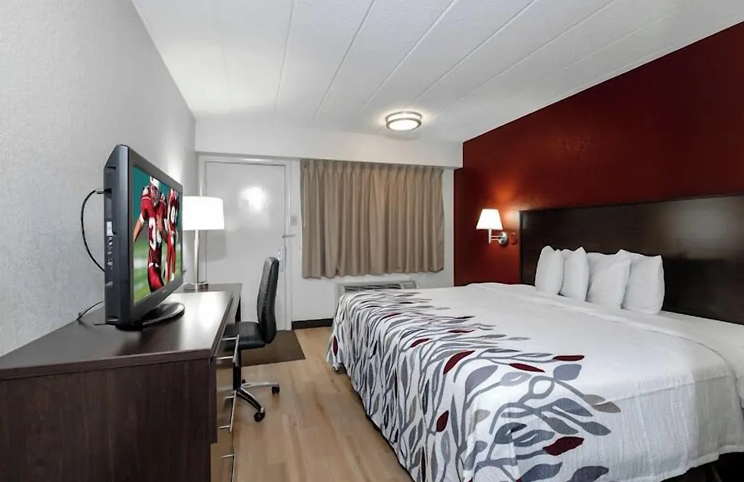 Red Roof Inn Detroit - Farmington Hills-1
