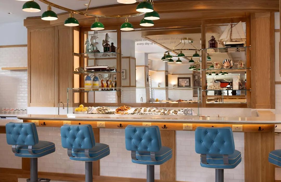 Hotel Champlain Burlington, Curio Collection By Hilton-1