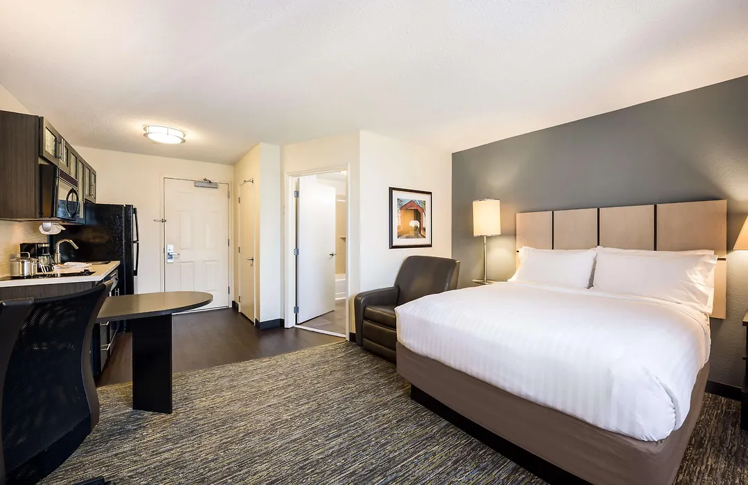Sonesta Simply Suites Detroit Warren-1