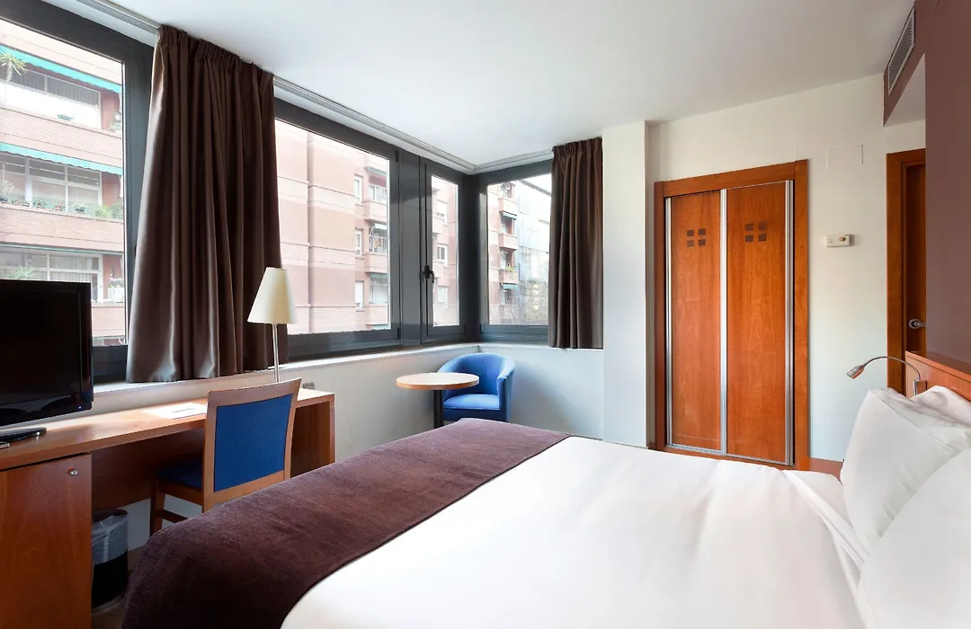 Hotel Viladomat-1