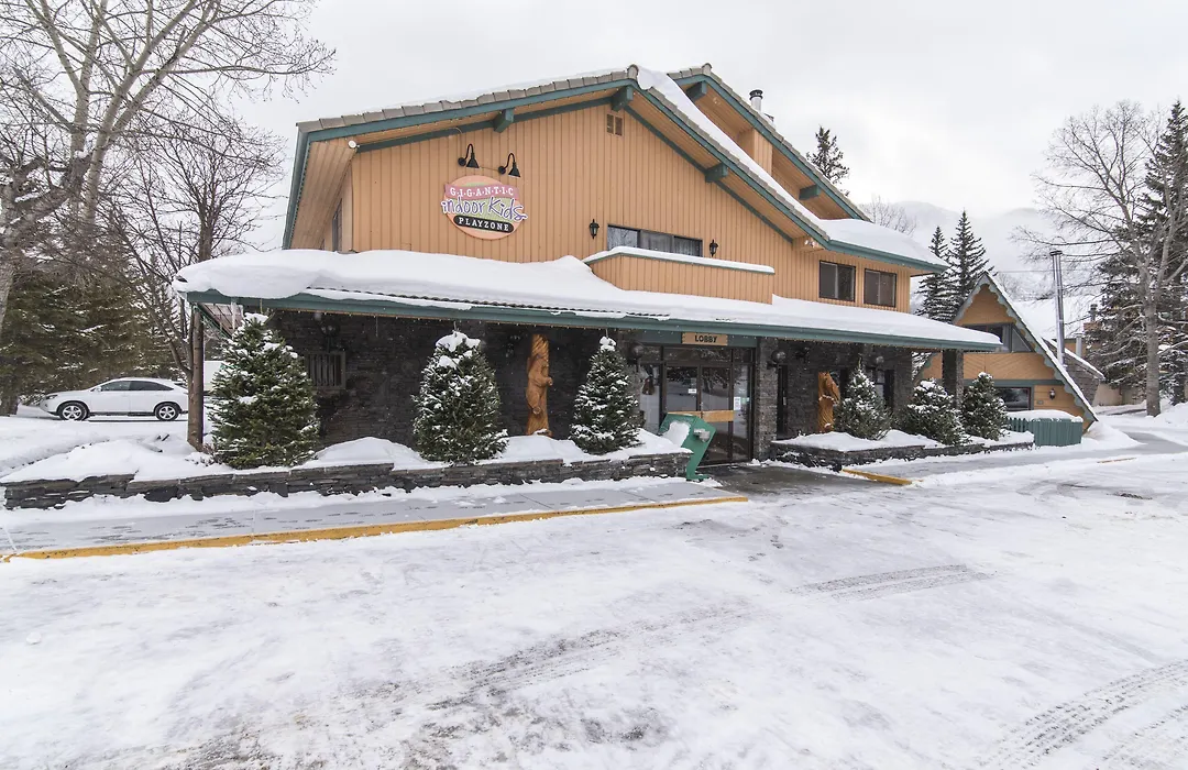 Douglas Fir Resort & Chalets-1