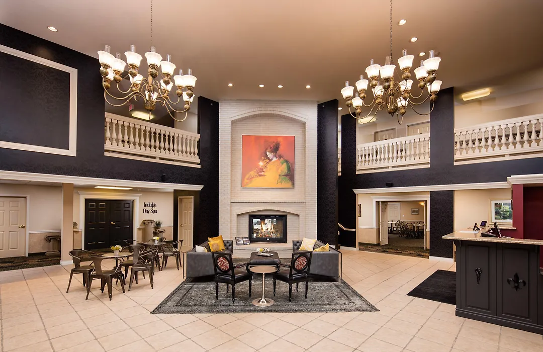 Wyndham Garden Galena Hotel & Day Spa-1