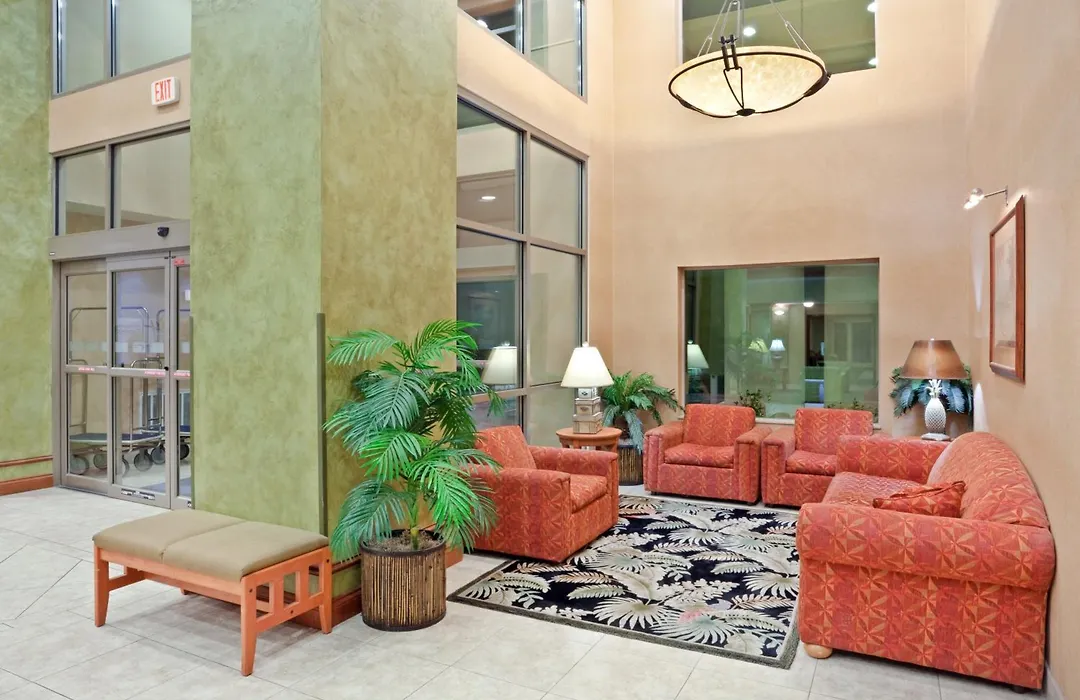Triple Play Resort Hotel & Suites-1