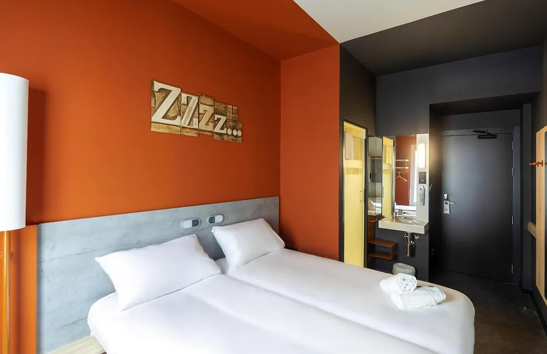 Ibis Budget Amboise-1