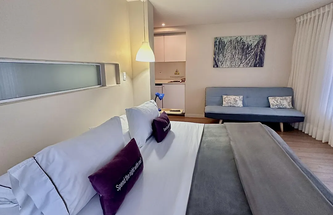 Hotel Living 55-1