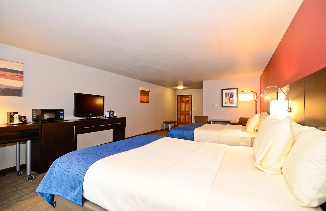 Astoria Hotel & Event Center-1