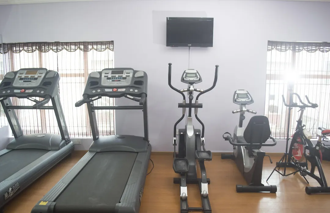 Grandbee Suites-1