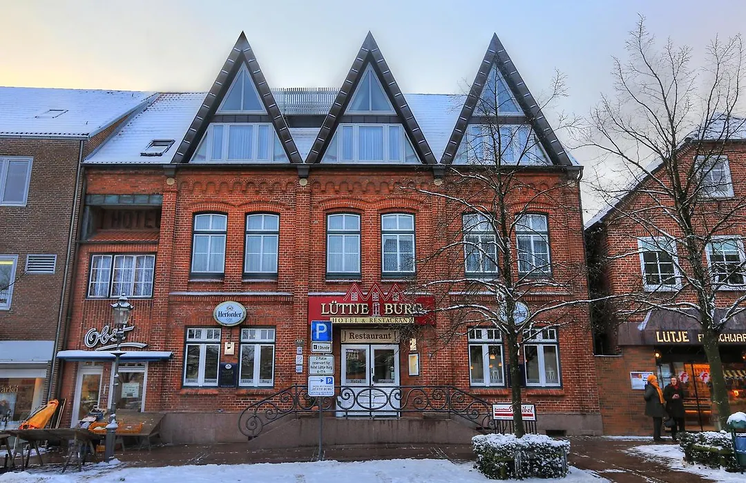 Hotel Lüttje Burg-1