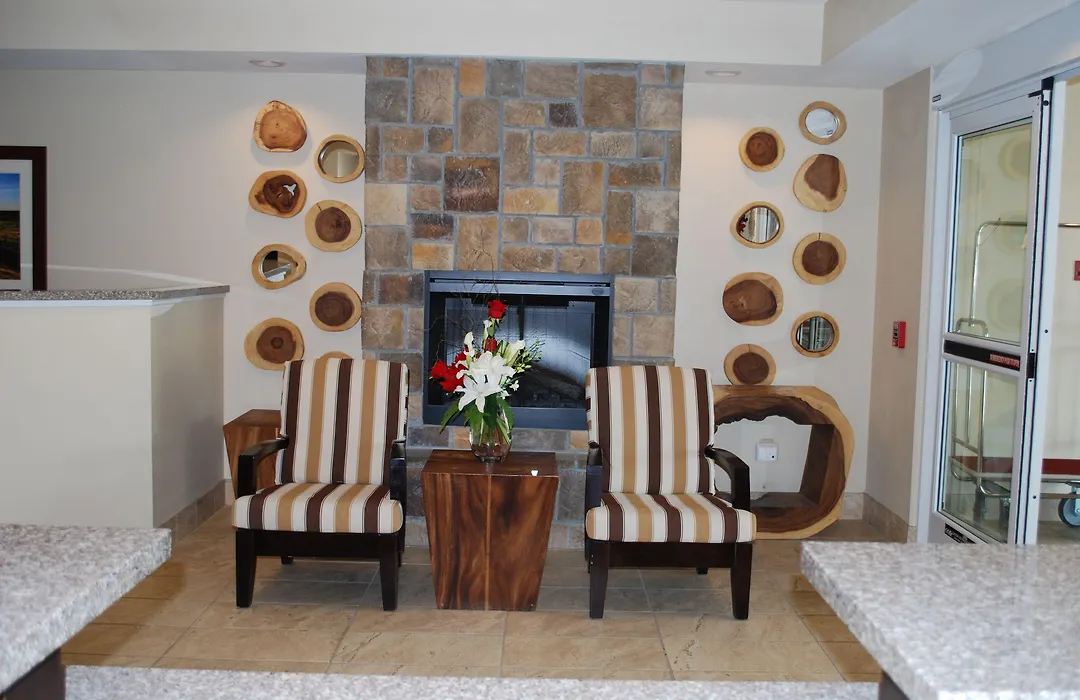 Landmark Suites - Williston-1