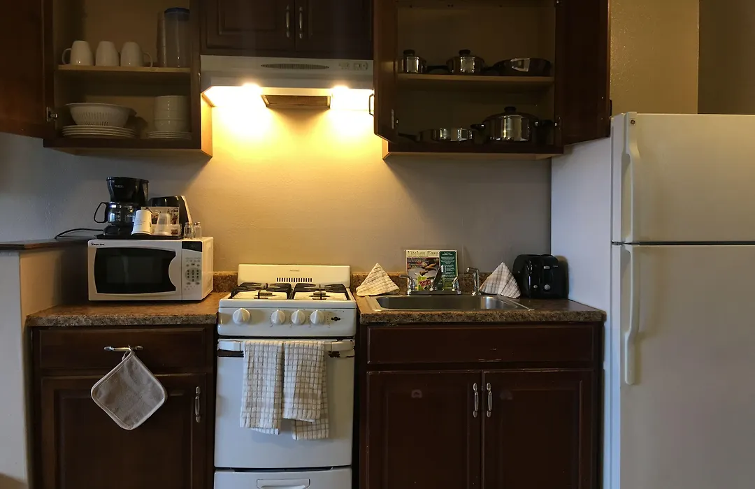 Budget Inn-1