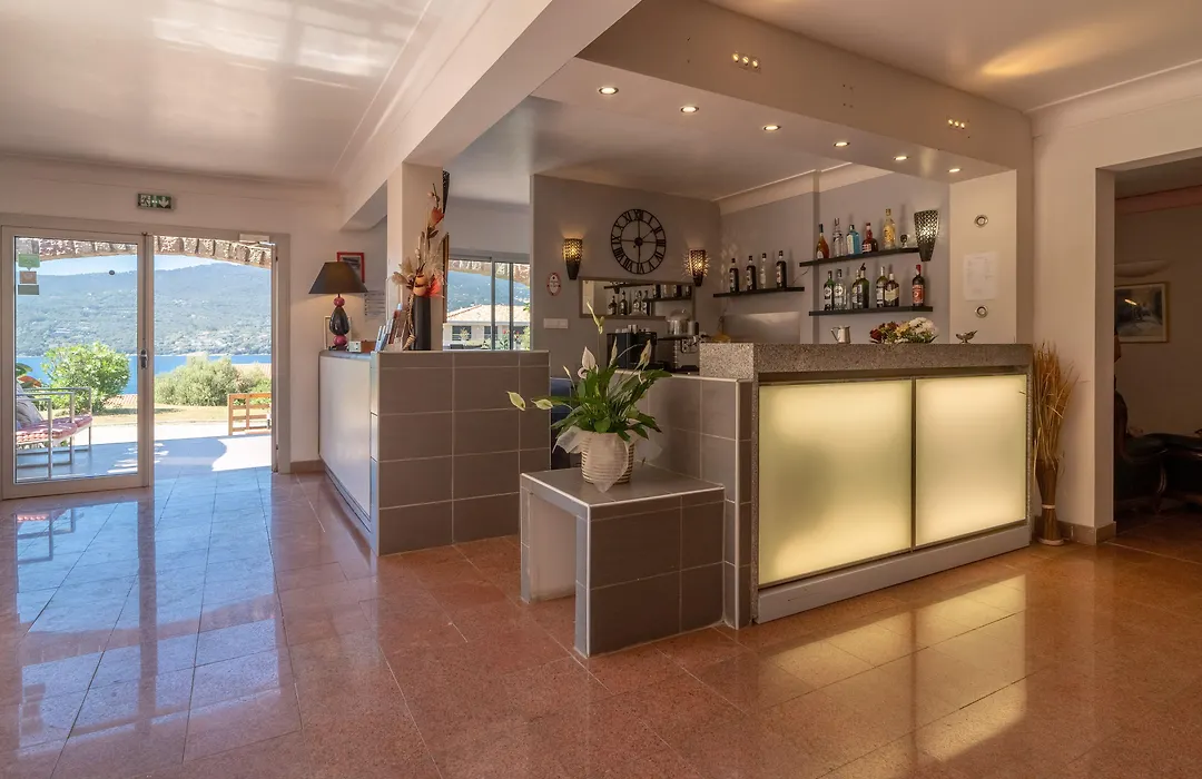 Hotel Hibiscus-1