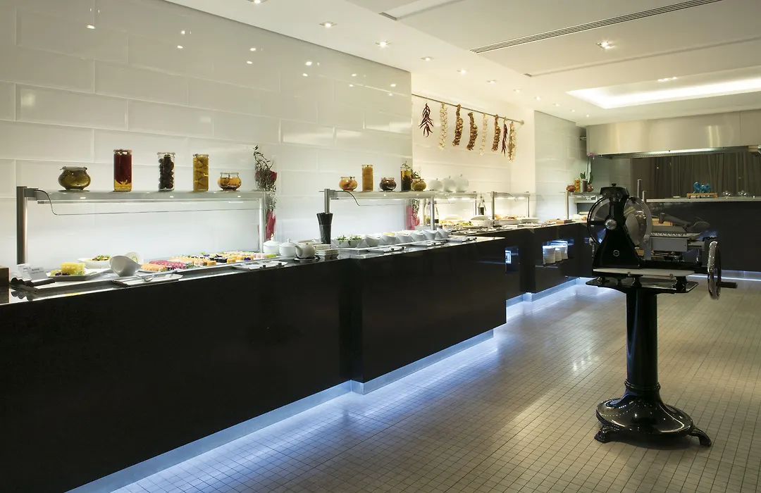 Tangla Hotel Brussels-1